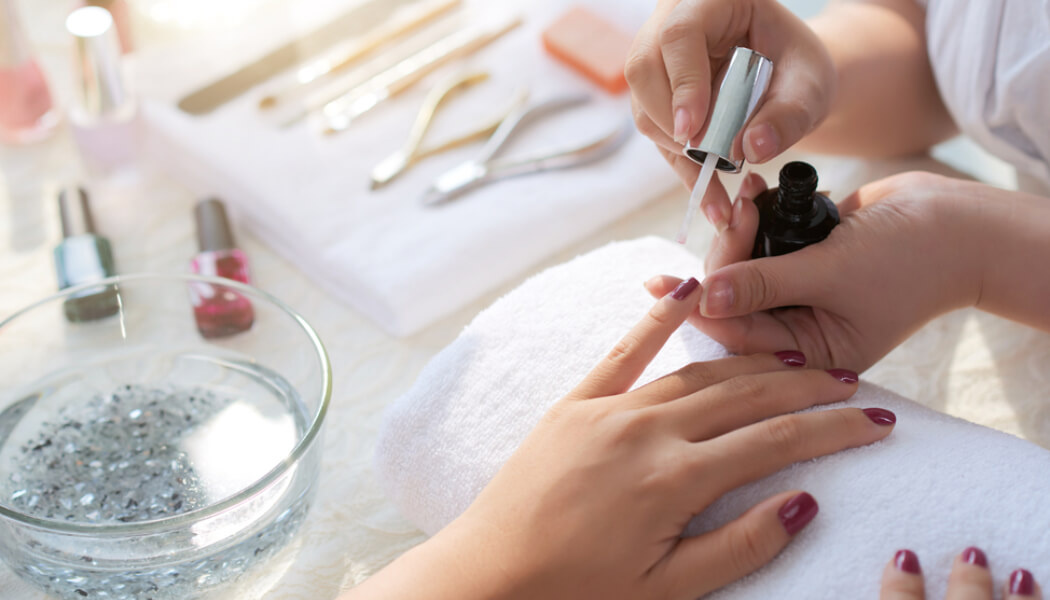 You are currently viewing Must-try Nail Services for Your Next Salon Visit